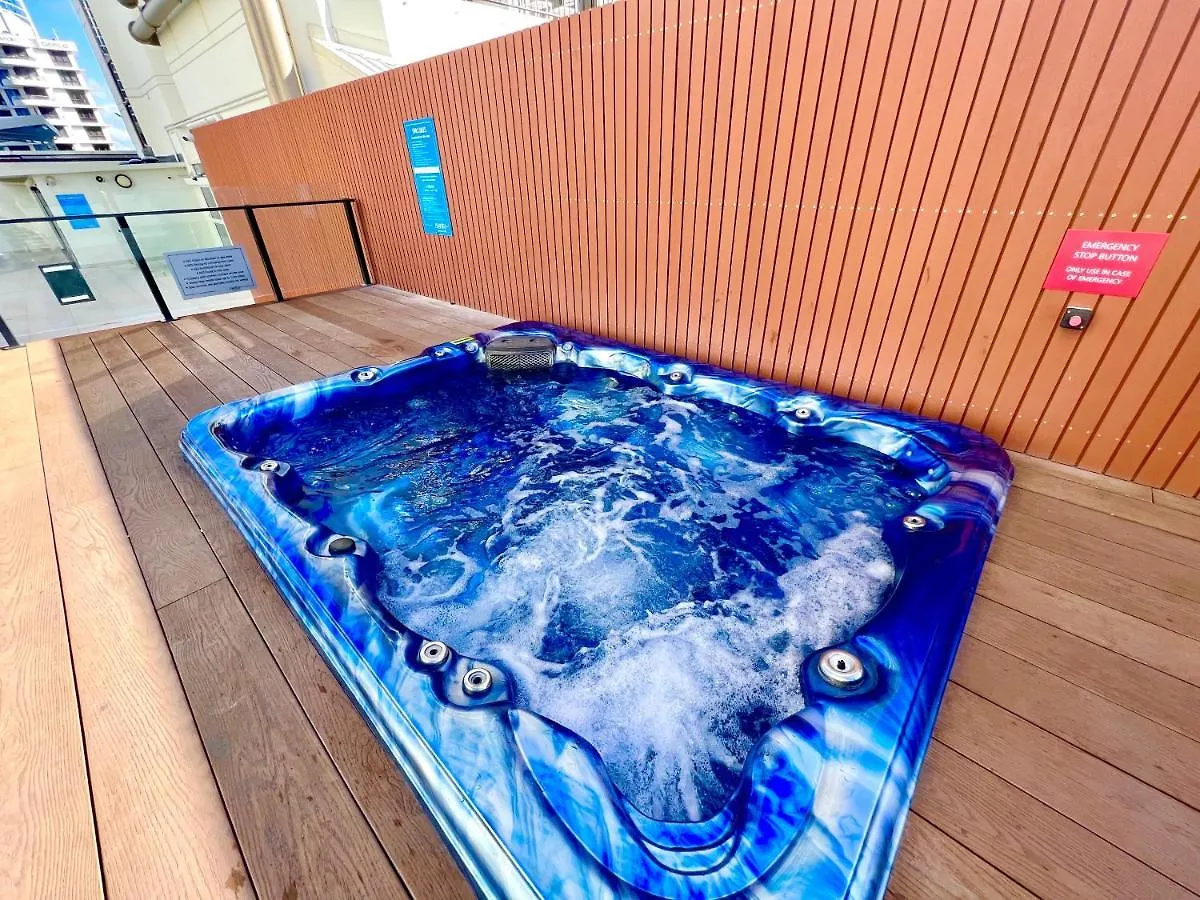 Apartment High Floor Ocean View King Studio With Free Wi-Fi Gold Coast